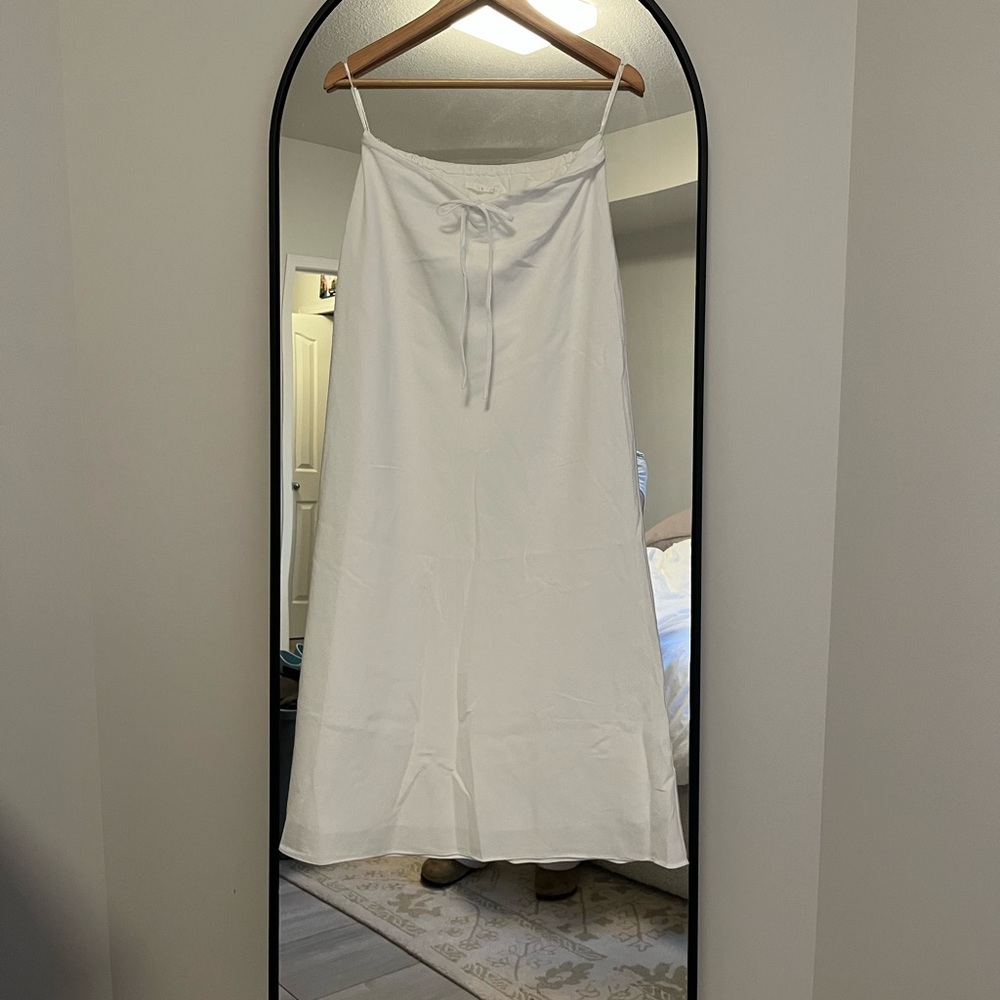 White linen skirt